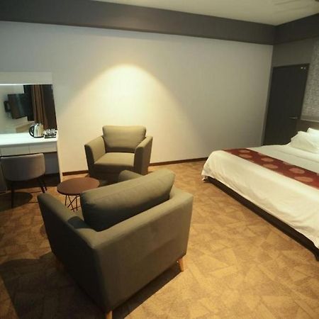 Star-Well Hotel Kuala Lipis Dış mekan fotoğraf