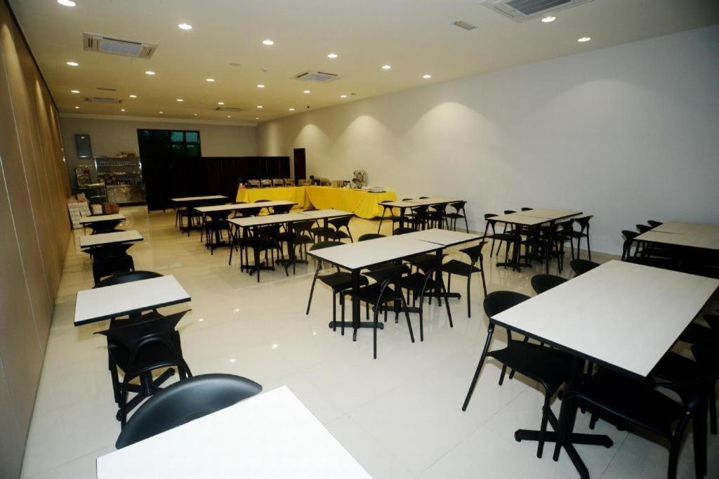Star-Well Hotel Kuala Lipis Dış mekan fotoğraf